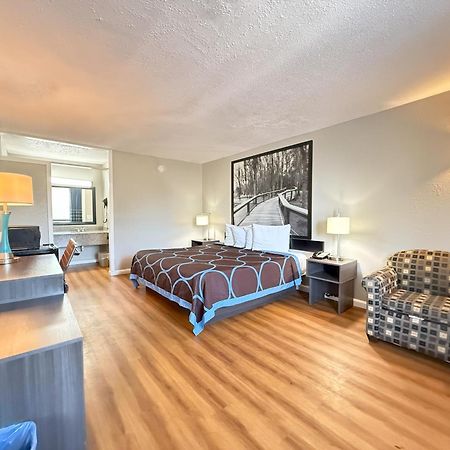 Super 8 By Wyndham Hardeeville - Savannah North Dış mekan fotoğraf