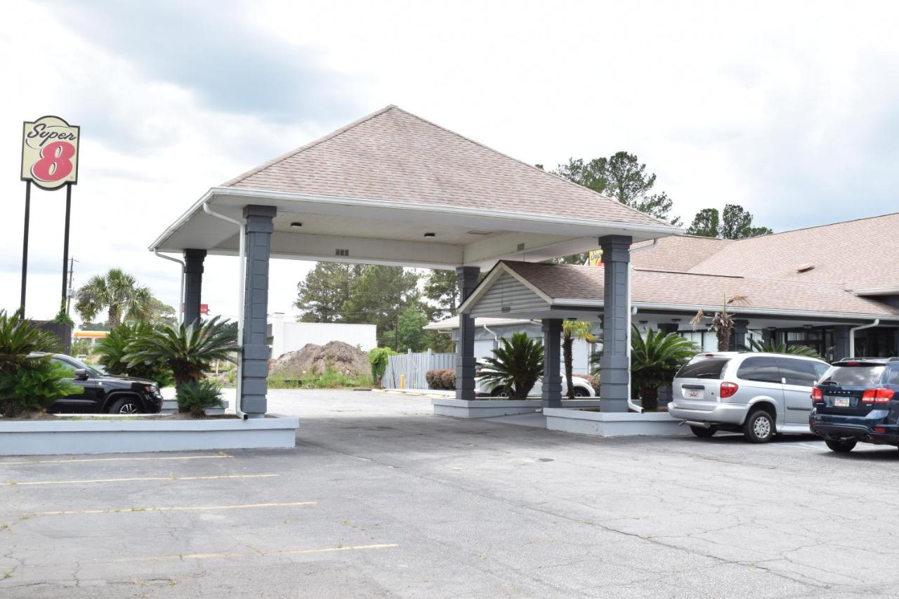 Super 8 By Wyndham Hardeeville - Savannah North Dış mekan fotoğraf
